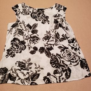 Worthington sleeveless blouse